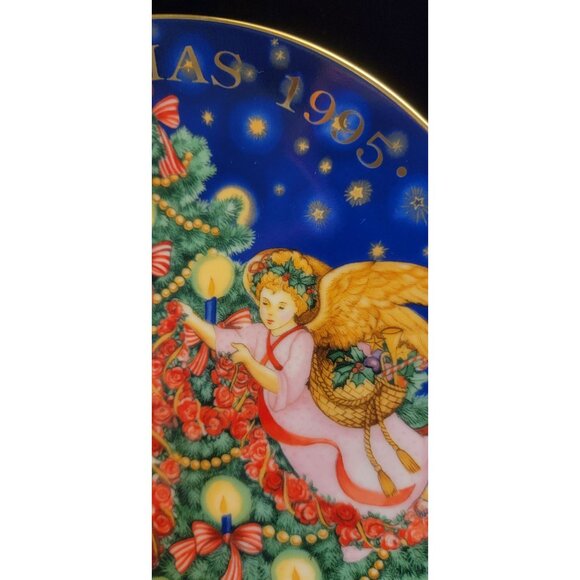 Antique Avon Collector's Porcelain Plate "Trimming the Tree" - Picture 6 of 9